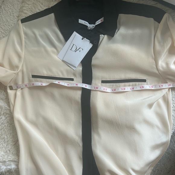 DVF 100% Silk Blouse - Picture 2 of 4